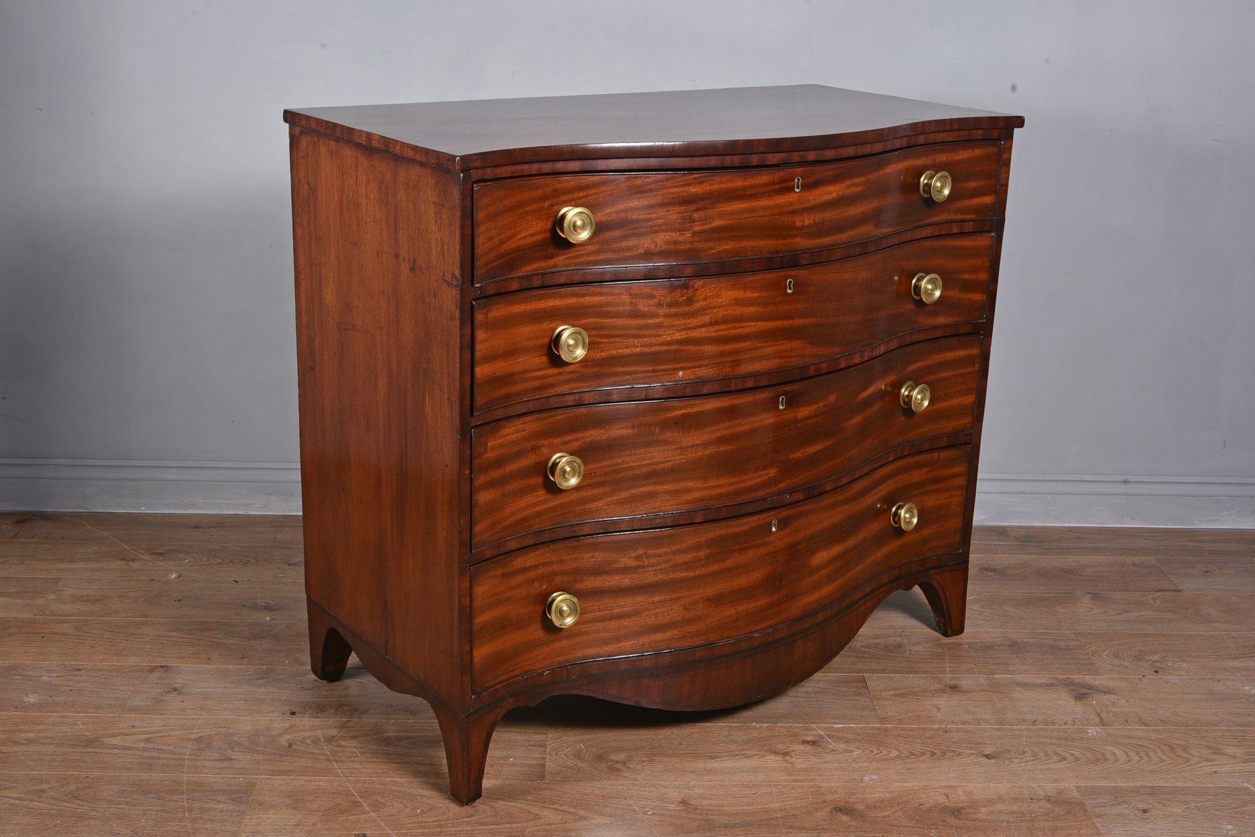 Antiker georgianischer Frisiertisch aus Mahagoni mit geschwungener