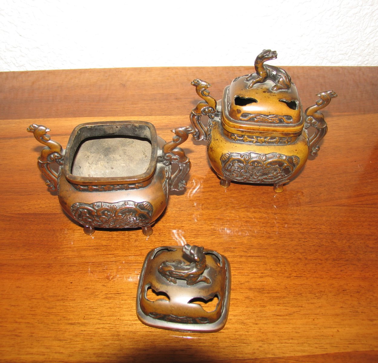 Antique Bronze Incense Burners, Set of 2 for sale at Pamono