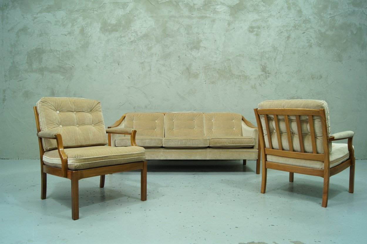 Wohnzimmergarnitur aus Teak & Samt im skandinavischen Stil, 1960er bei