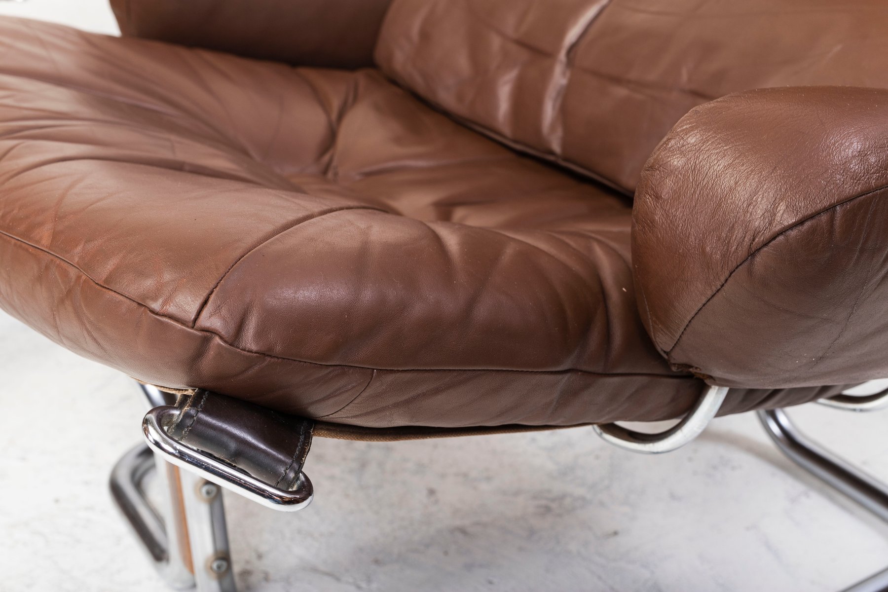 Lehnsessel und Ottomane aus Chrom, Leder & Palisander von Ingmar