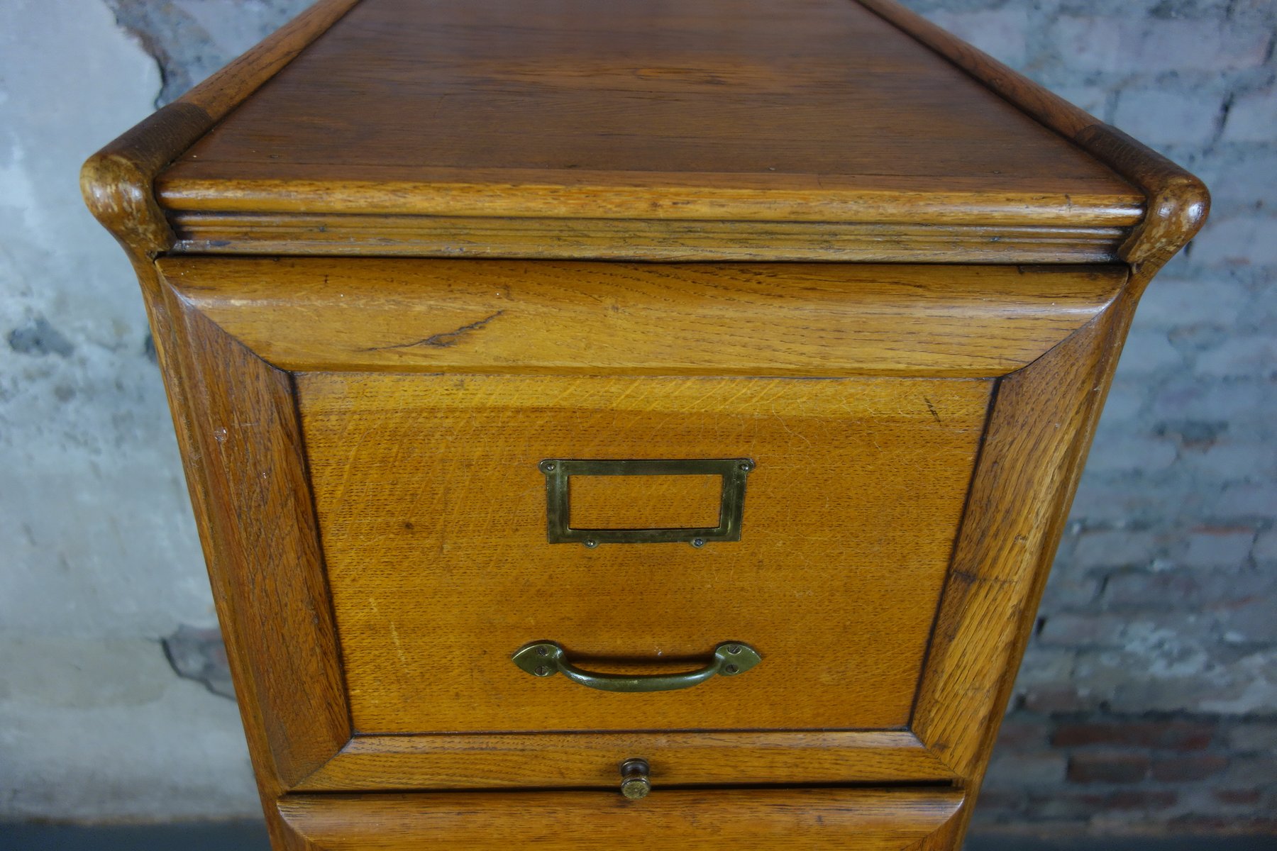 Industrieller Vintage Aktenschrank, 1930er bei Pamono kaufen