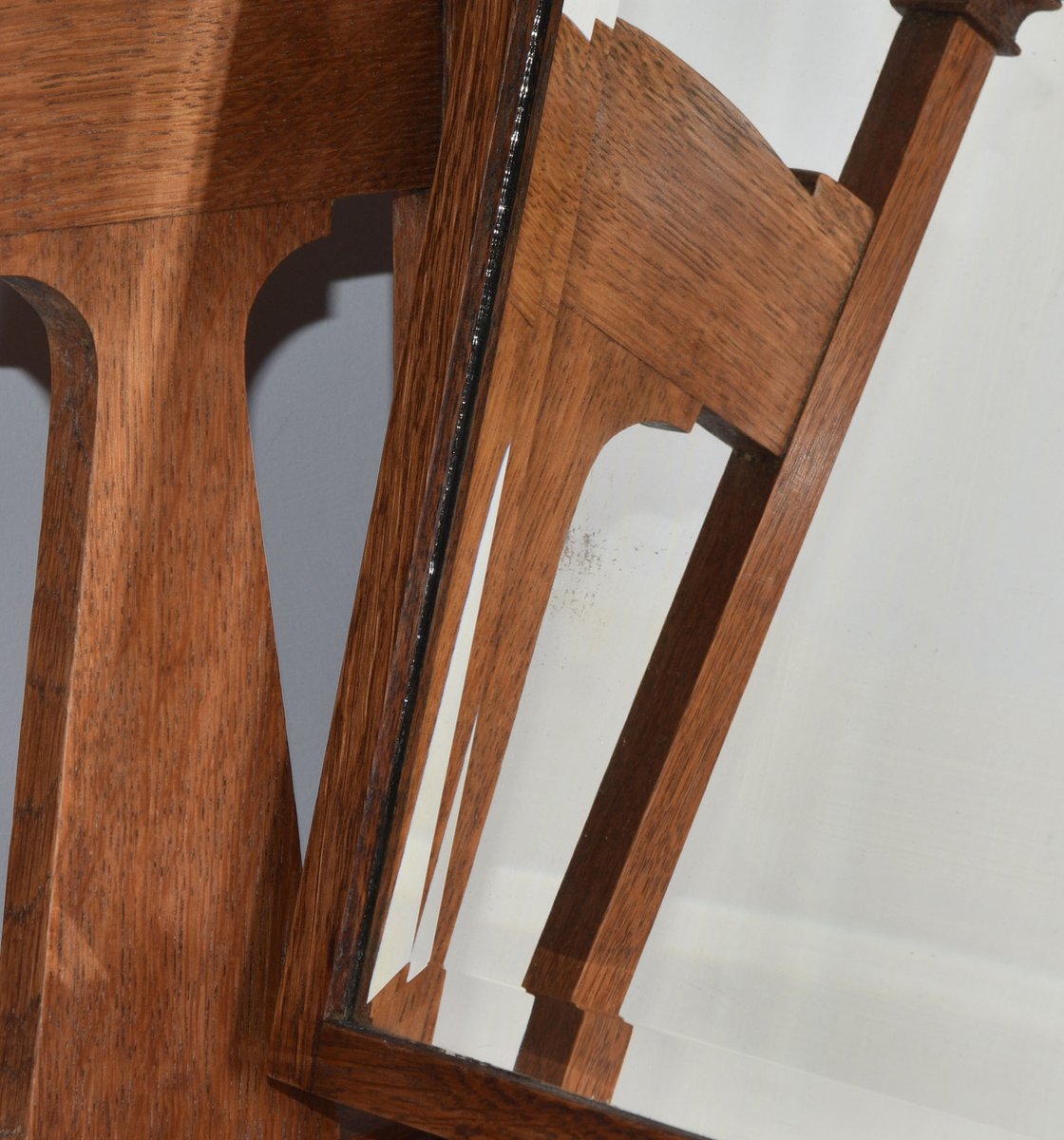 Antike Arts & Crafts Frisierkommode aus goldener Eiche bei Pamono kaufen