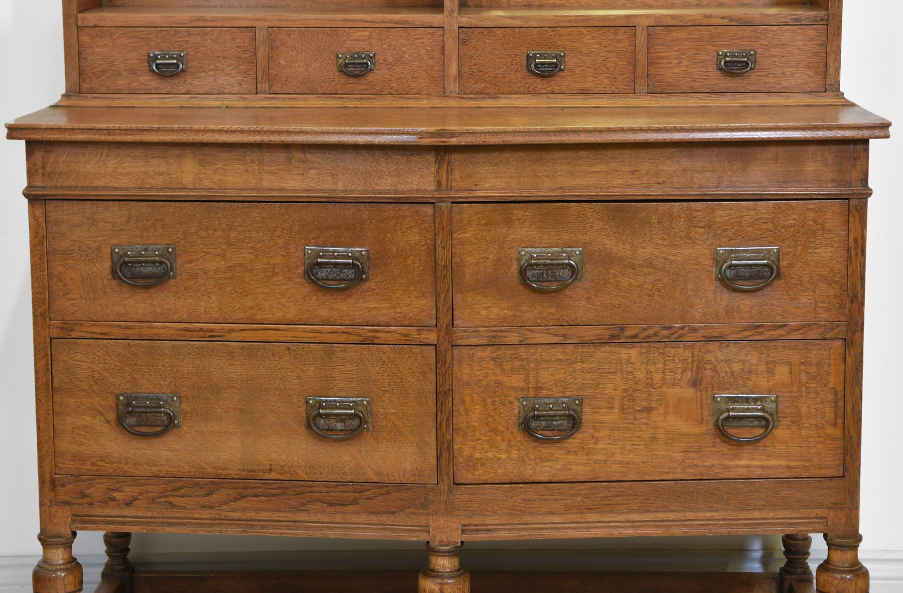 Antike Arts & Crafts Frisierkommode aus goldener Eiche bei Pamono kaufen