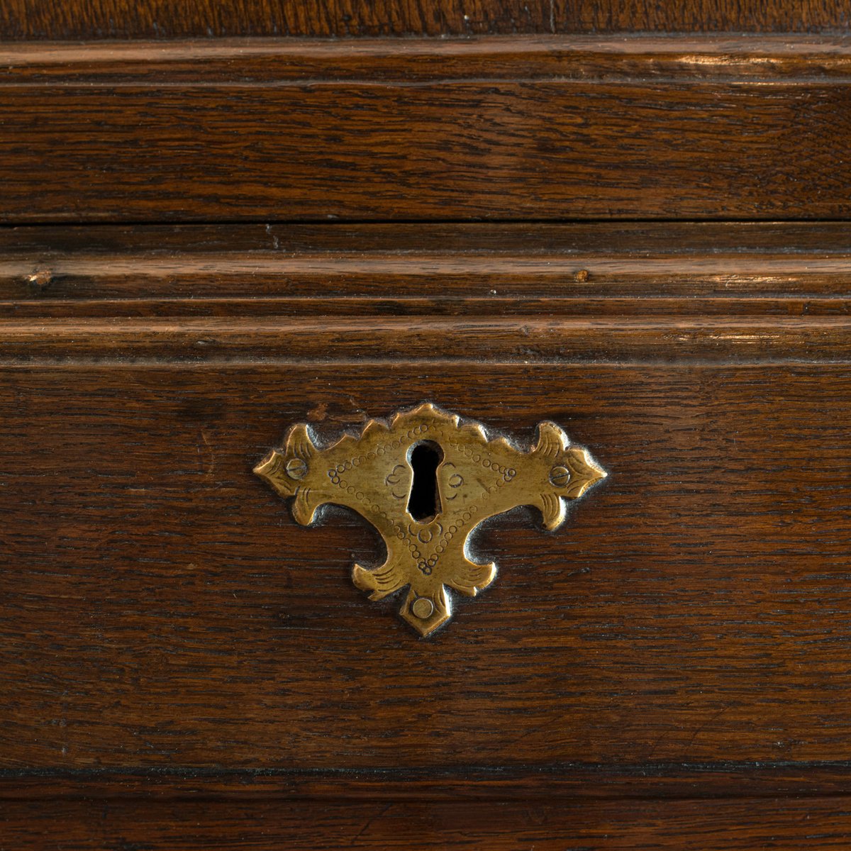 Mueble esquinero inglés georgiano antiguo de roble, década de 1780 en