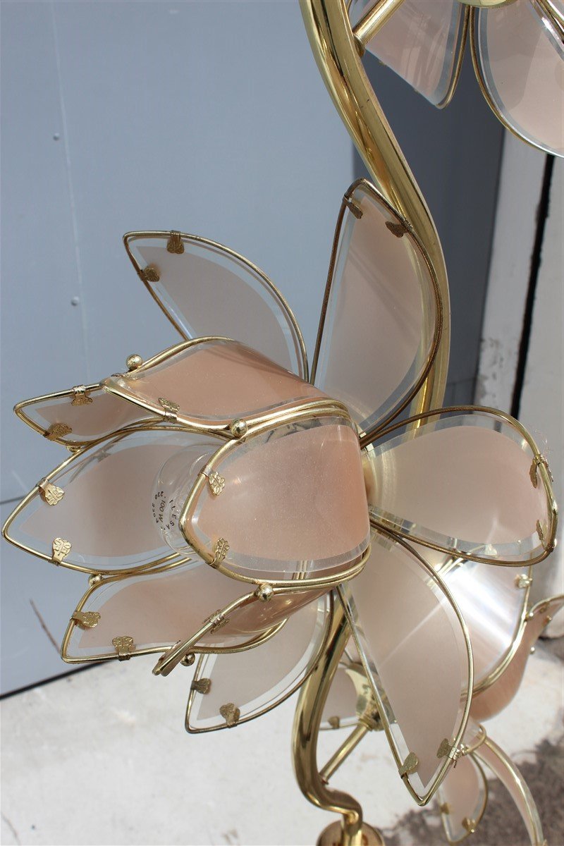 Italian Glided Metal Lotus Flower Floor Lamp, 1970s for sale at Pamono