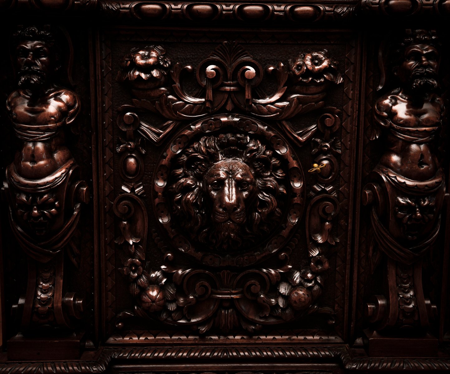 Antique Italian Carved Walnut Sideboard, 1800s for sale at Pamono