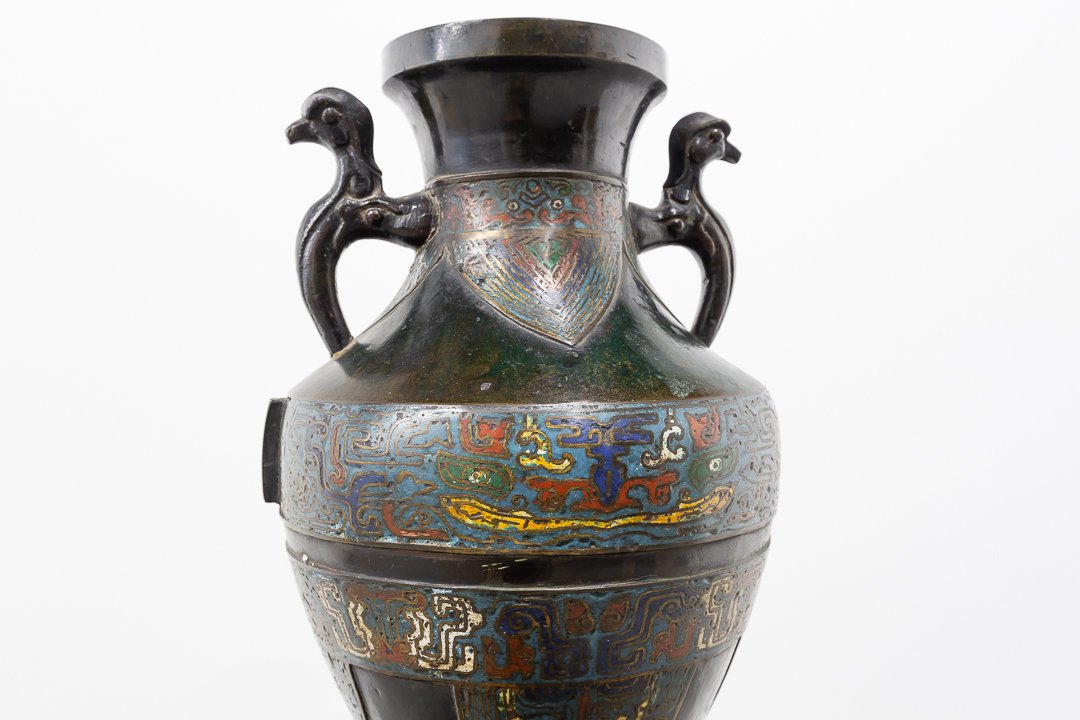 Antike chinesische Vase aus Bronze & Emaille bei Pamono kaufen