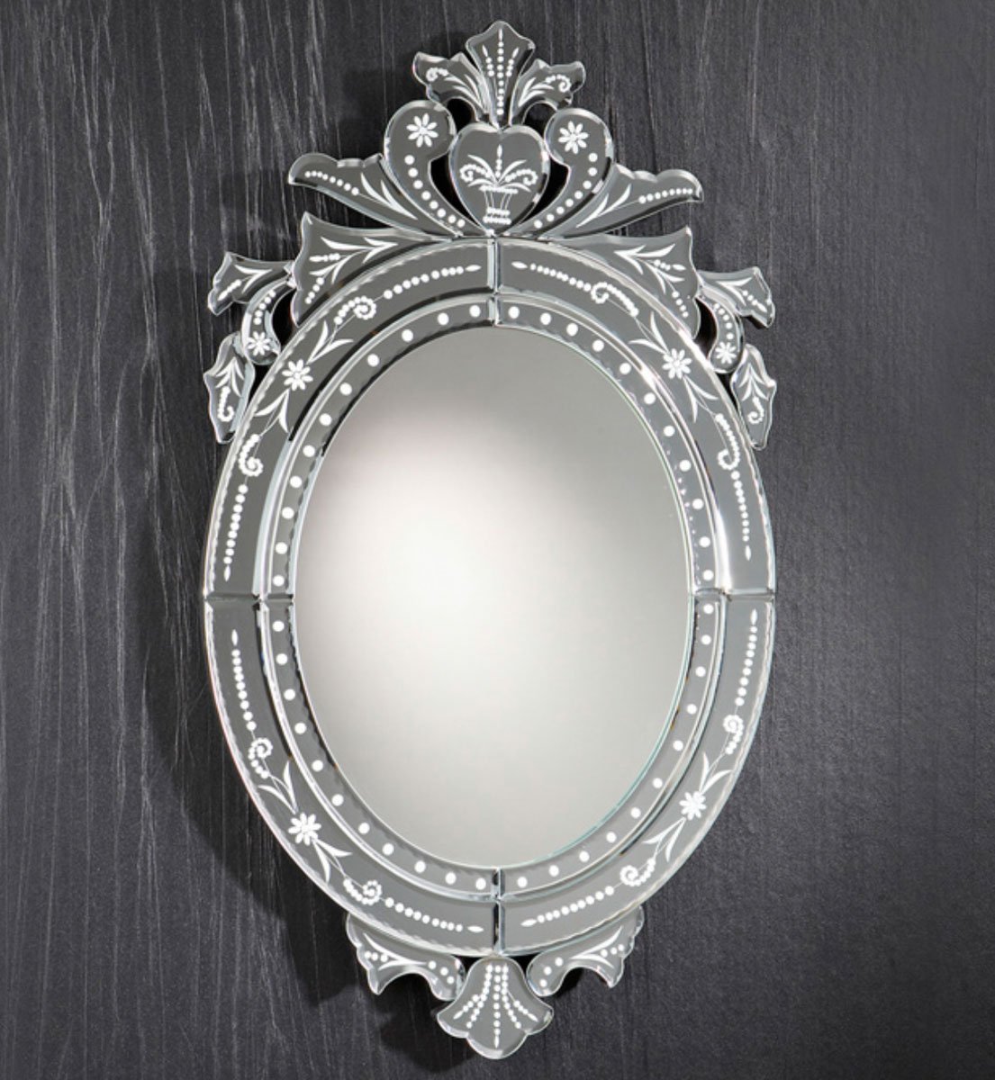 Oval Venetian Mirror: A Reflection Of Refined Elegance