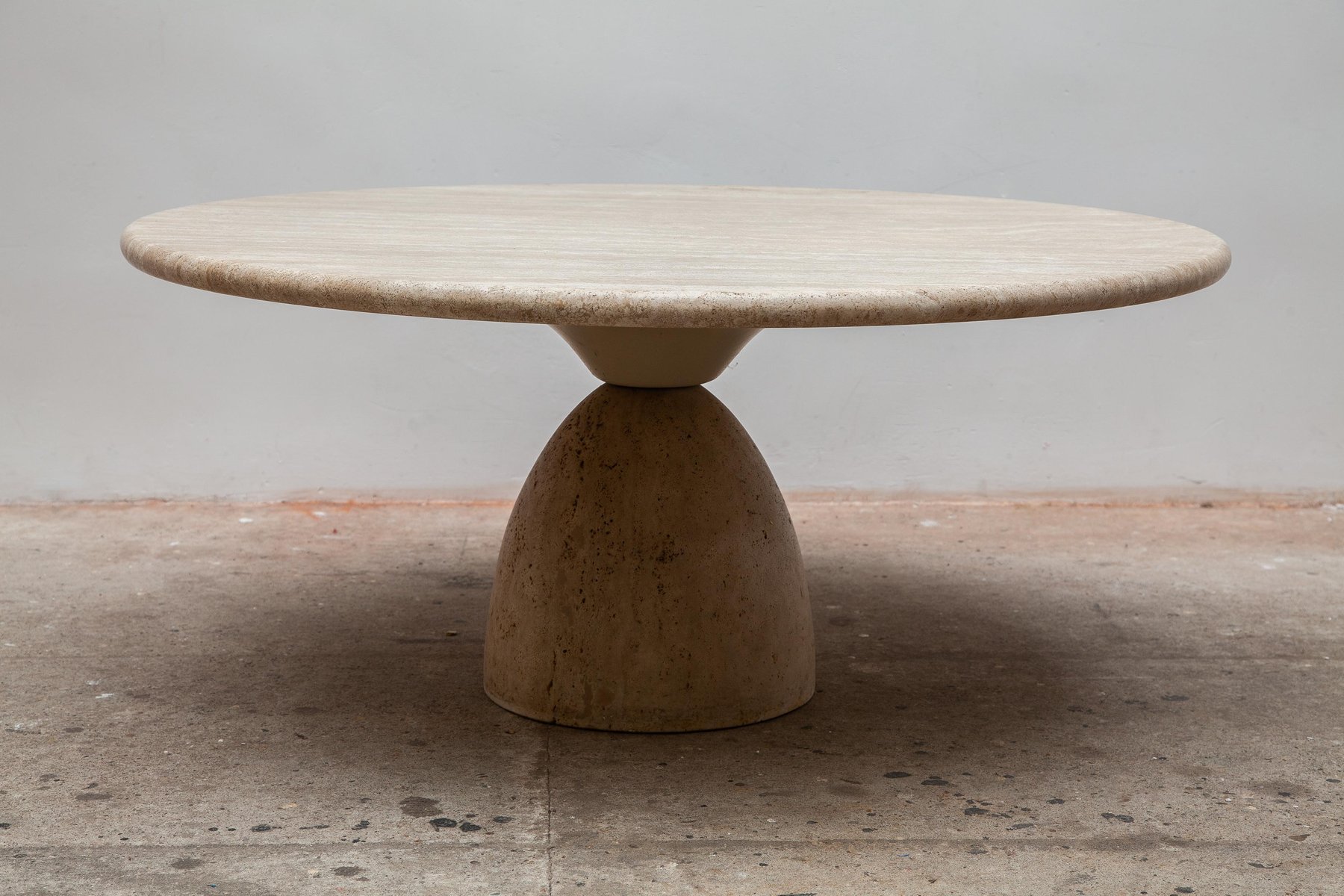 Round Solid Travertine Pedestal Coffee Table by Peter Draenert, 1972 en