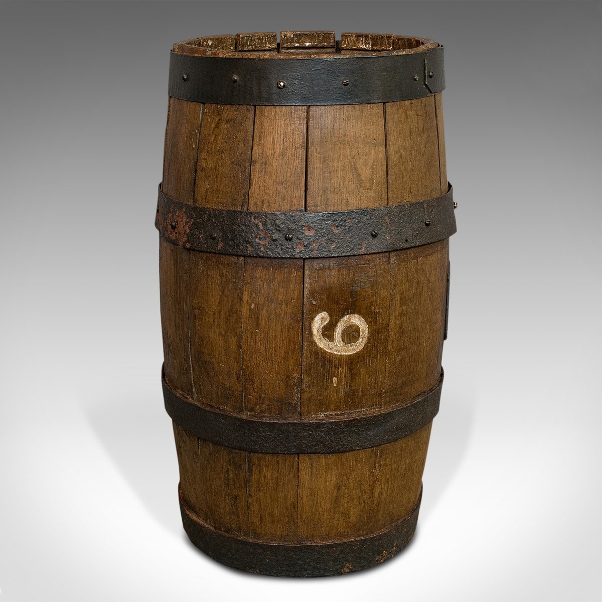 whiskey barrel whiskey barrel