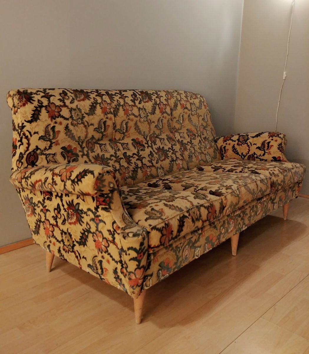 Italienisches Florales Sofa und Sessel, 1960er, 3er Set bei Pamono kaufen