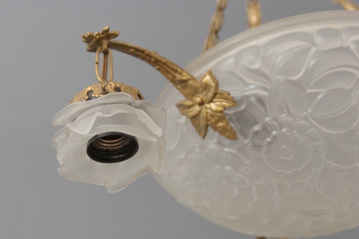 1930/'s Pressed Glass Suspended Lampshade