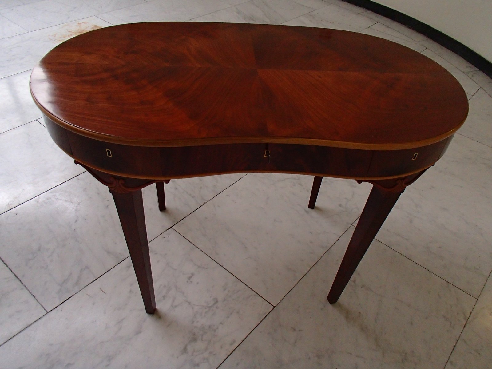 Art Deco Schreibtisch 2021 Art Deco Schreibtisch 2021