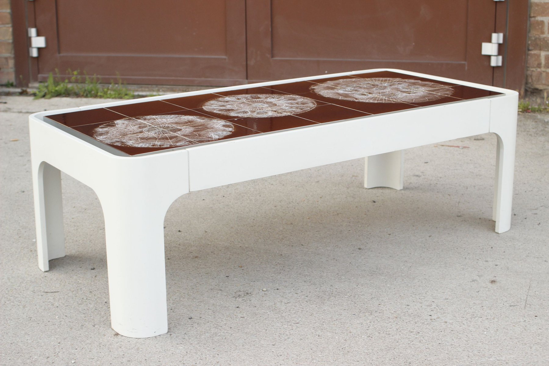 Table Basse Space Age En Bois Et Ceramique 1970s En Vente Sur Pamono