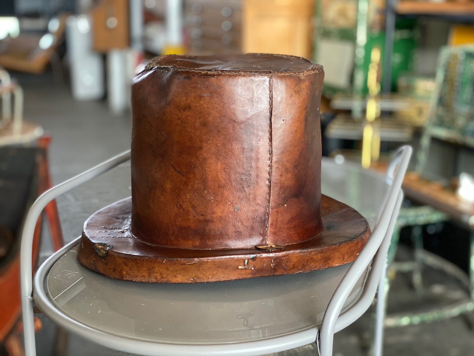 Antique Leather Hat Box for sale at Pamono