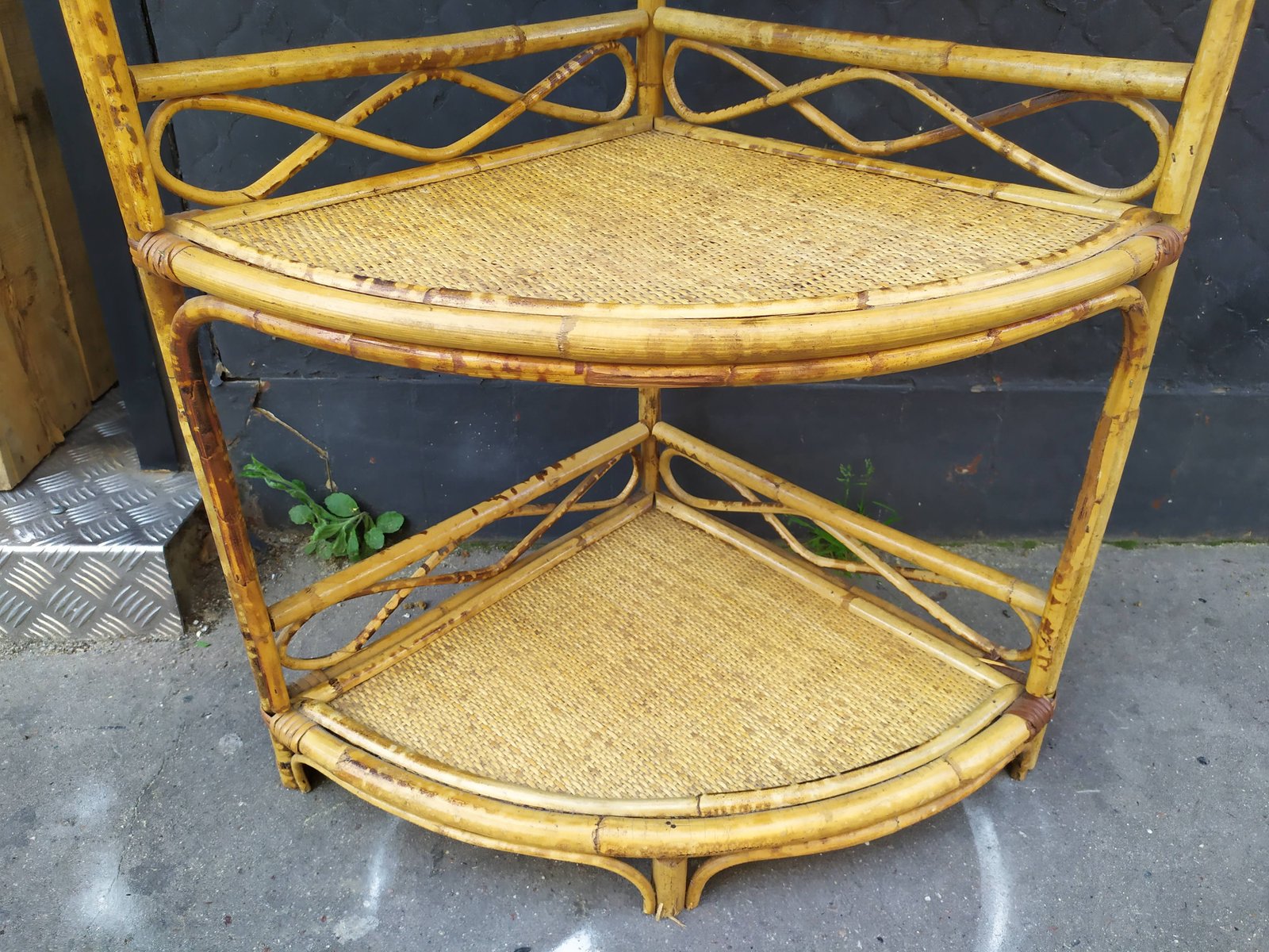 Rattan Corner Shelf, 1960s for sale at Pamono