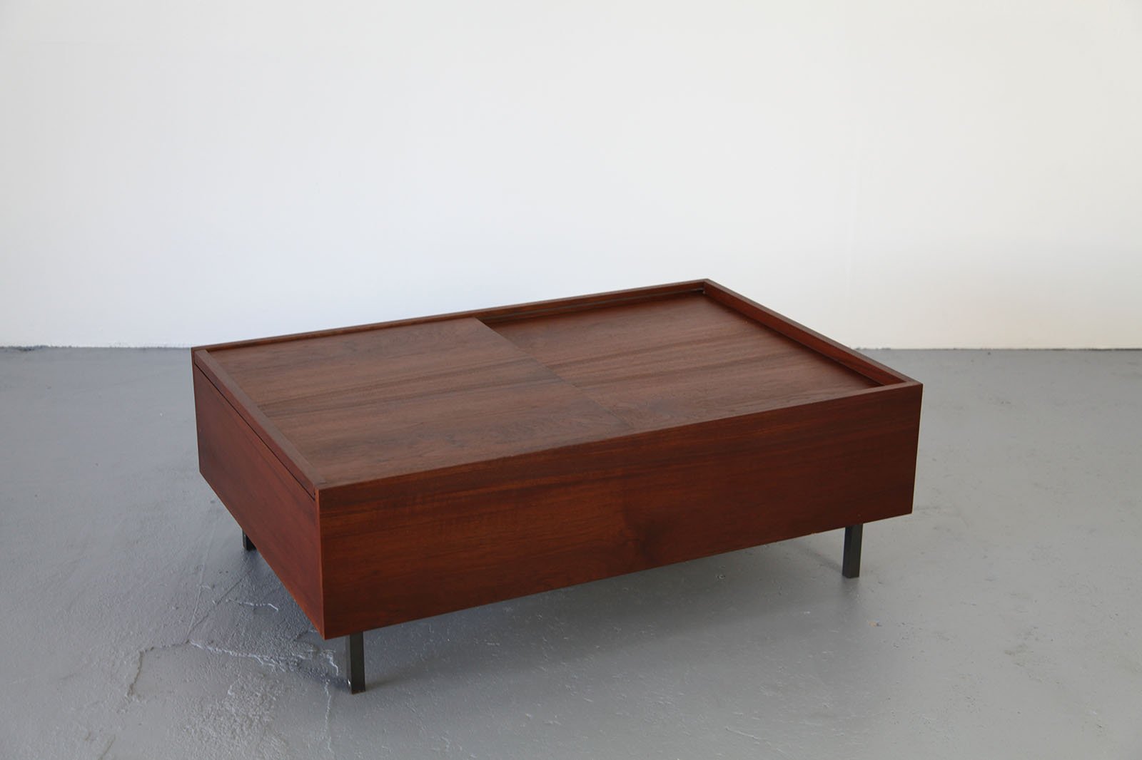Mid Century Modern Teak Coffee Table With Removable Top 1960s For Mid Century Modern Teak Coffee Table With Removable Top 1960s