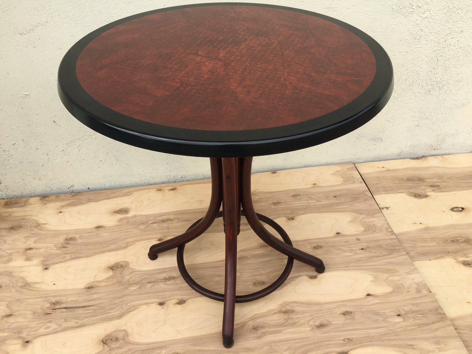 french round garden table from sm 1970s WQQ-669730