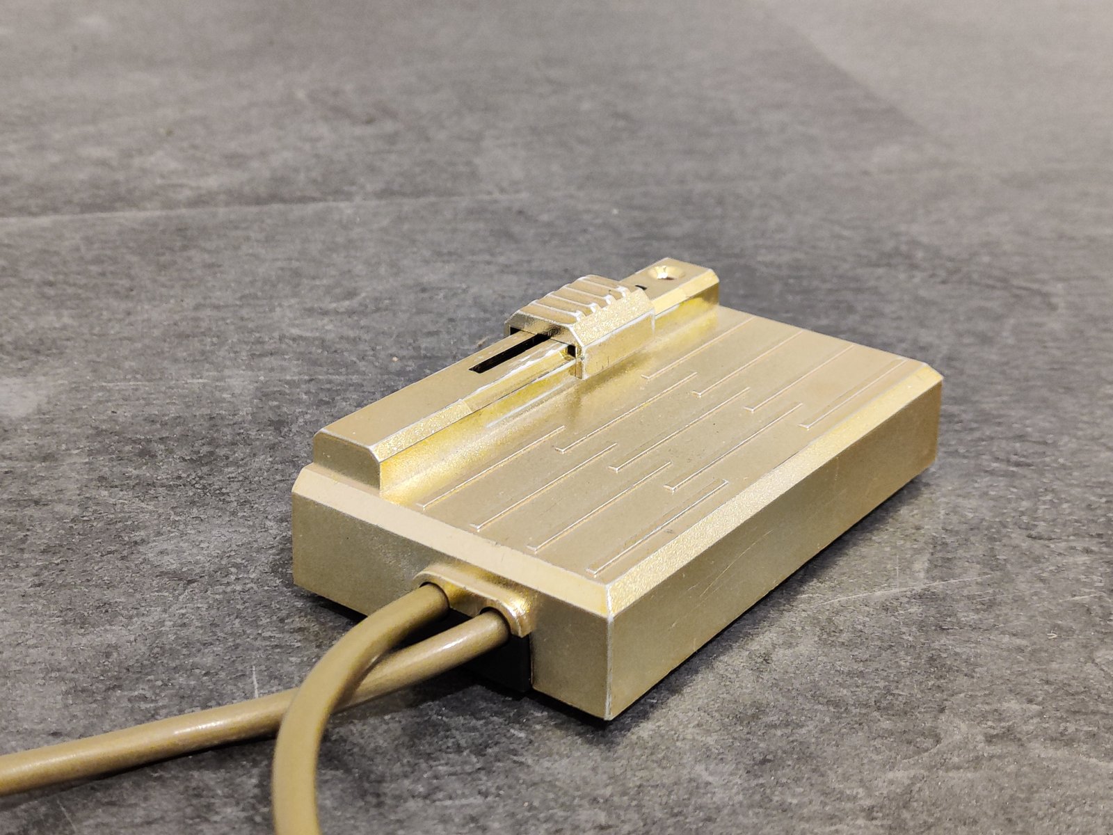 Große Torchière Stehlampe aus Messing von Belgo Chrom / Dewulf