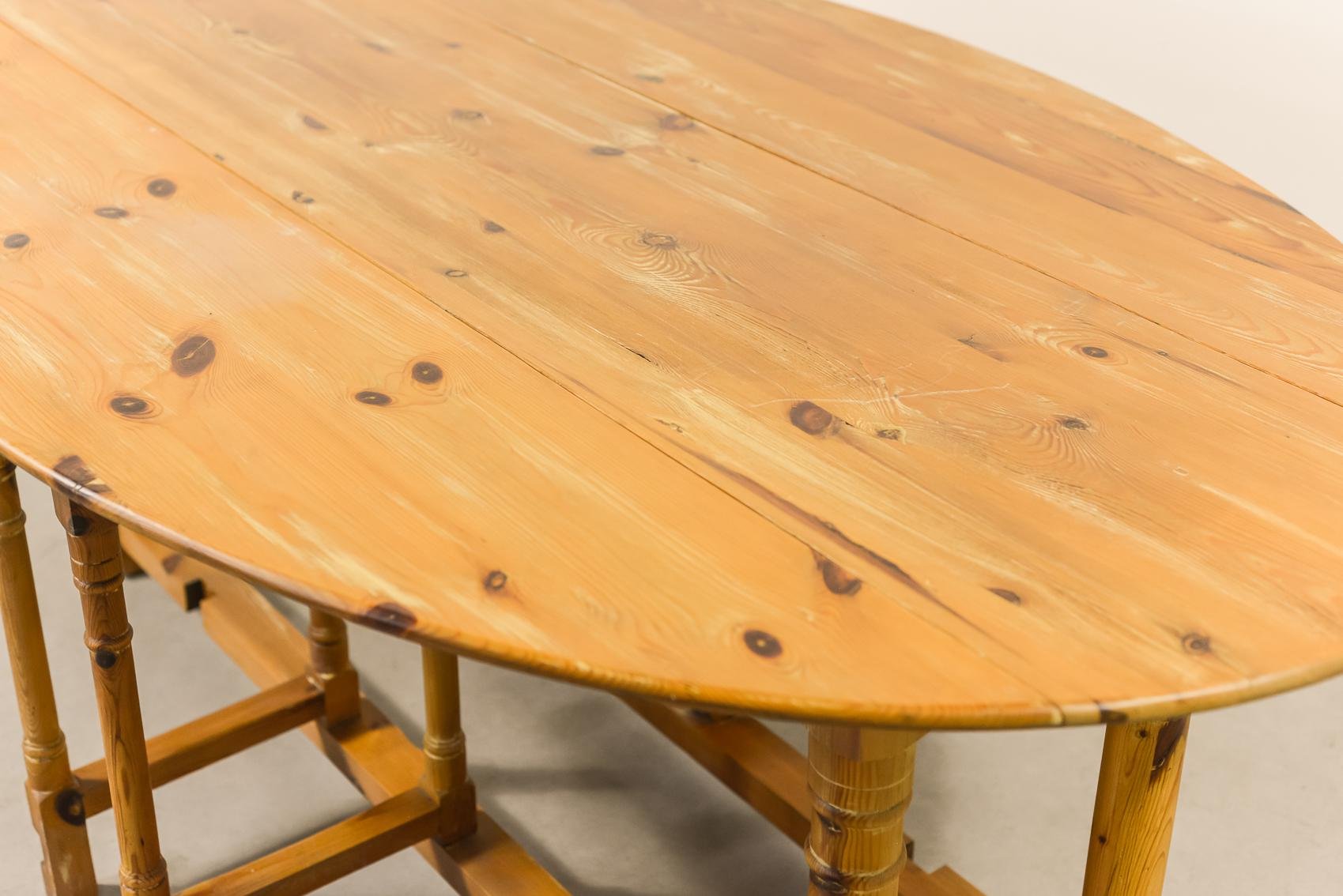 Scandinavian Modern Pine Gateleg Dining Table, 1970s for sale at Pamono