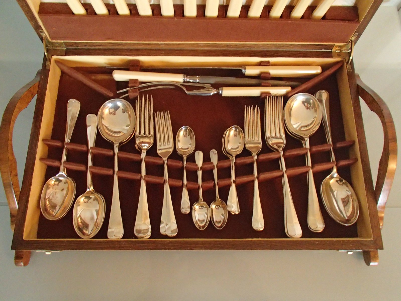 Antique Cutlery Set from McPherson Brothers for sale at Pamono