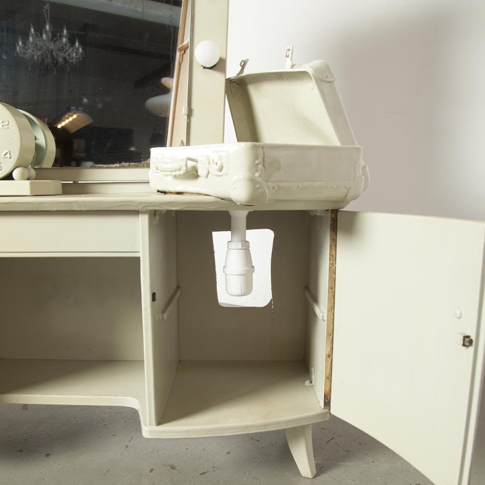 Tocador con espejo iluminado en venta en Pamono