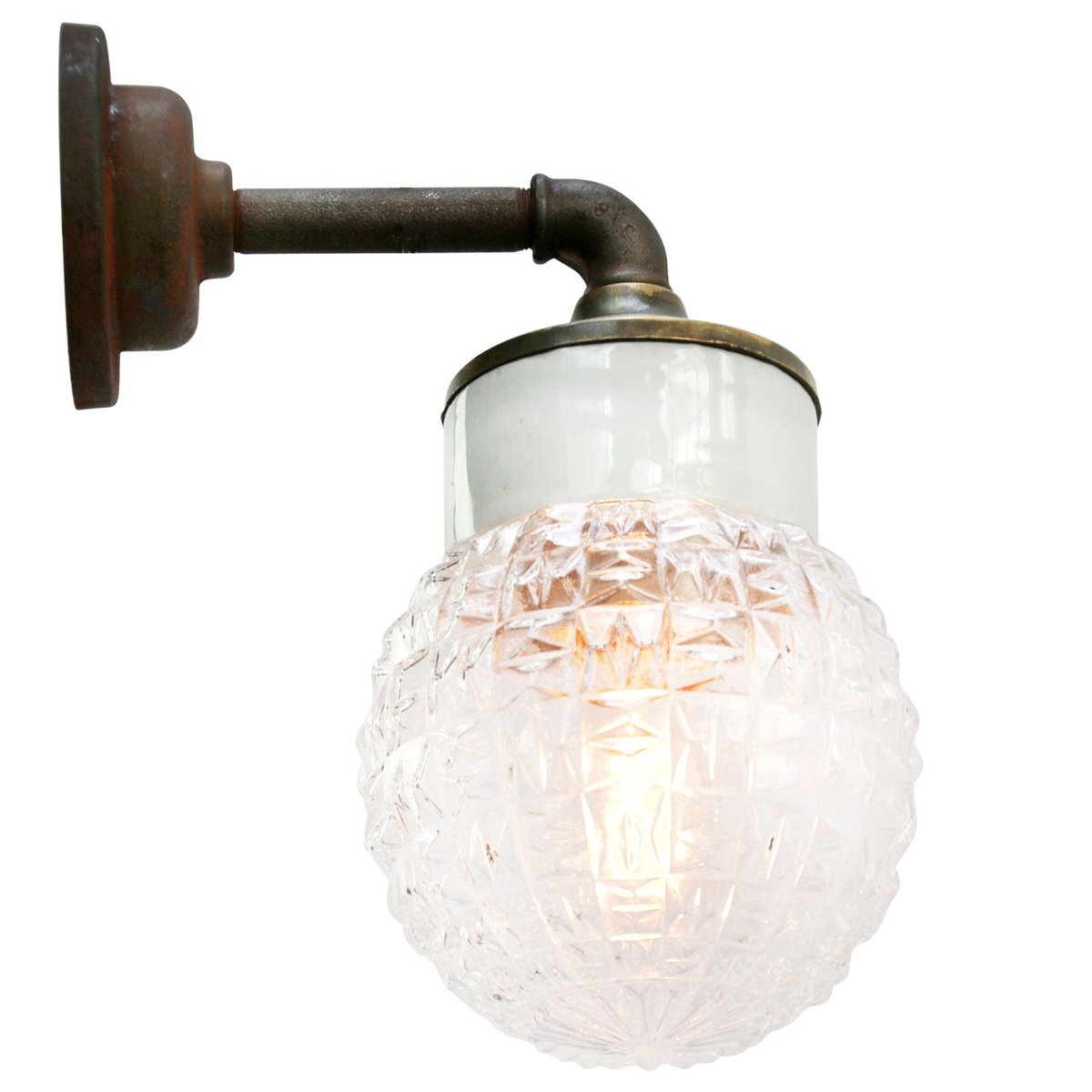 Porcelaine Blanche Industrielle Vintage En Verre Transparent Et Laiton Et Applique Murale En Vente Sur Pamono