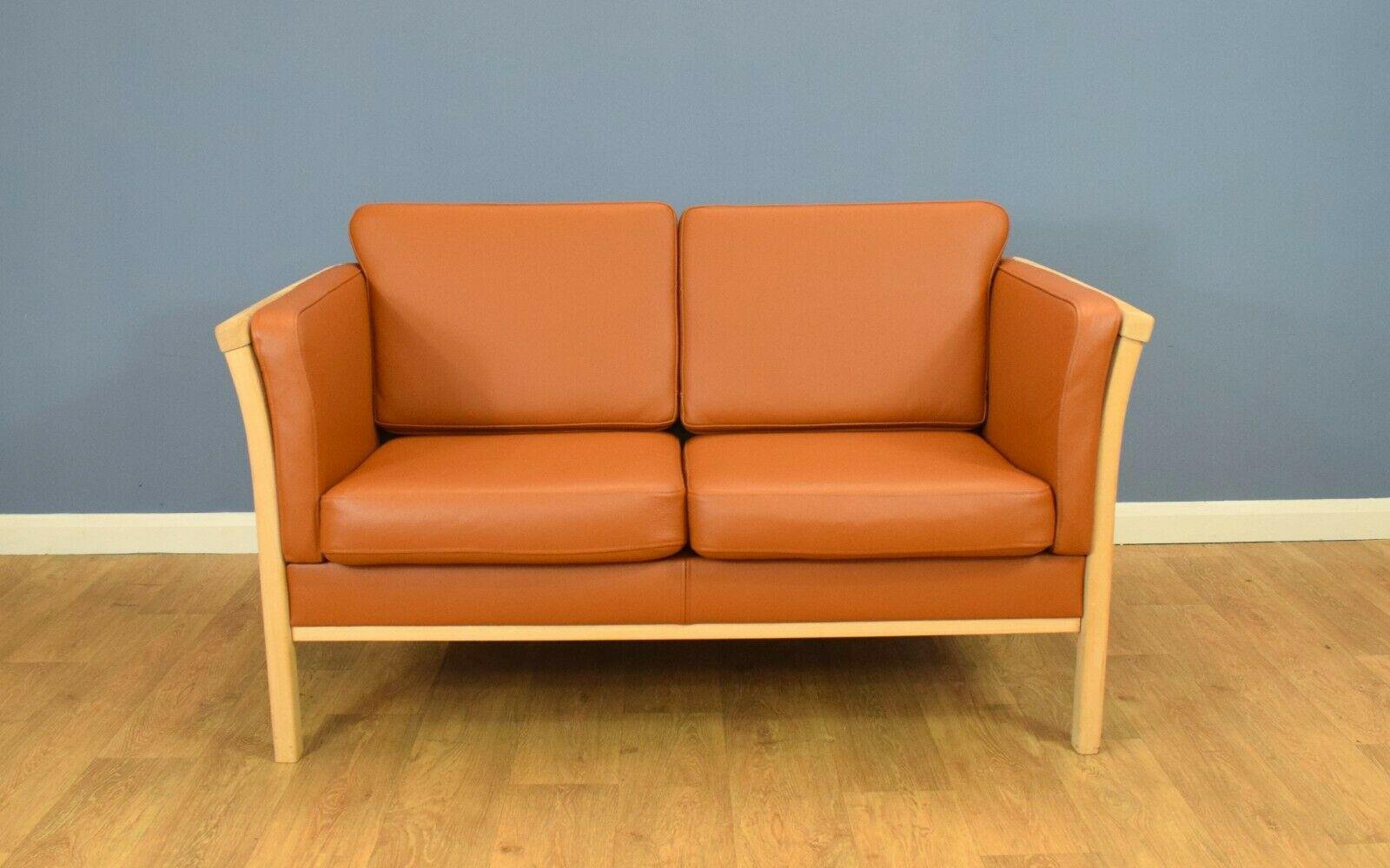 Dänisches Hellbraunes Vintage Zwei-Sitzer Ledersofa, 1980er bei Pamono