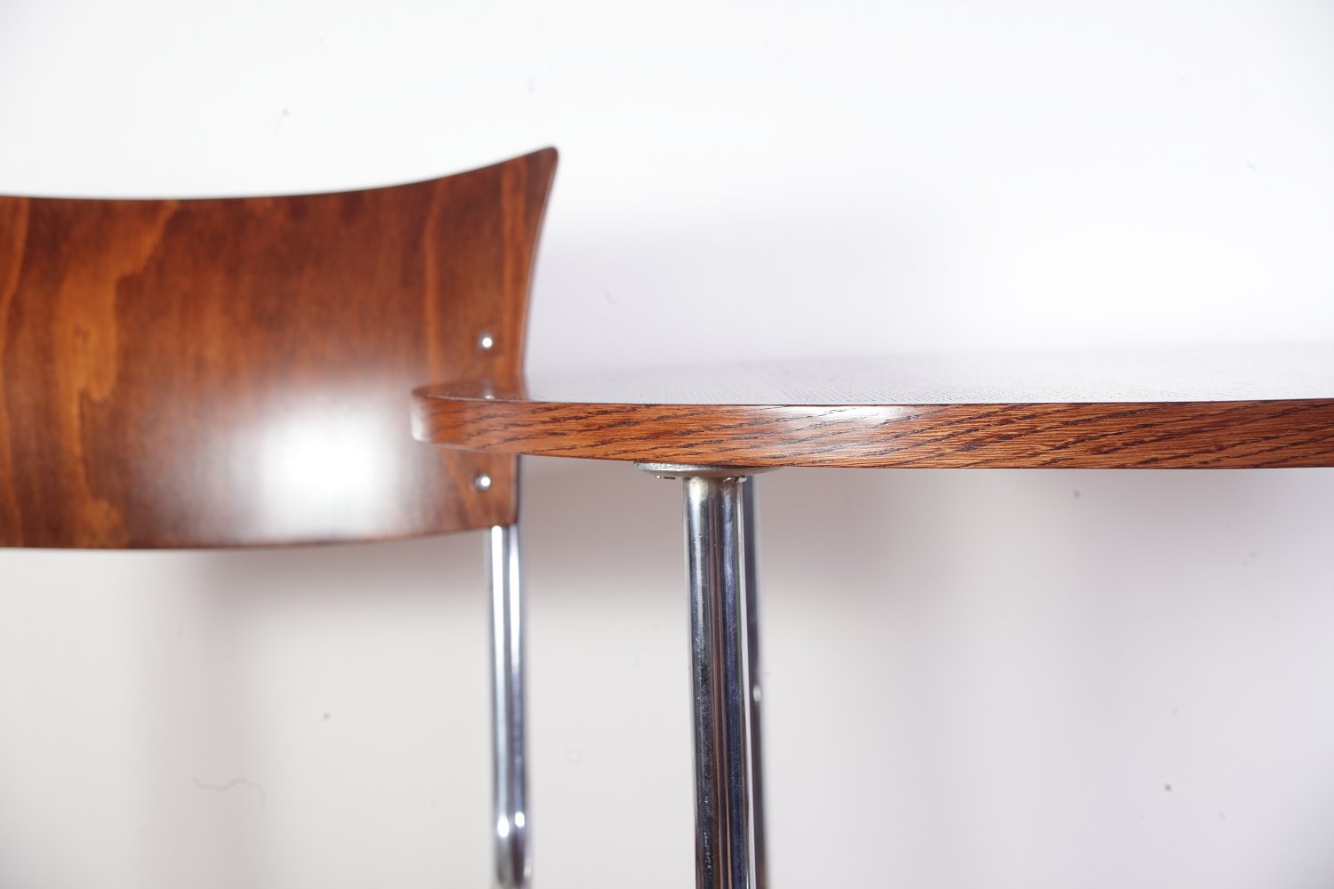 Bauhaus Style Tubular Chrome Table From Slezak 1940s Bei Pamono Kaufen