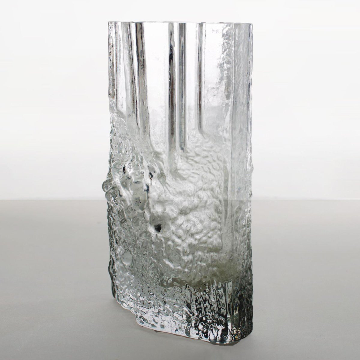 Ice Glass Vases by Tapio Wirkkala for Iittala, 1970s, Set of 2 for sale