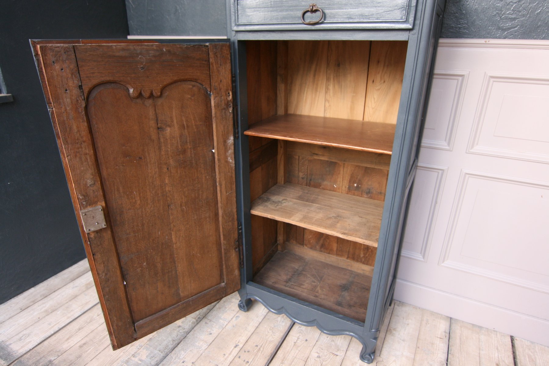 Kleiner Antiker Speisekammer Schrank bei Pamono kaufen