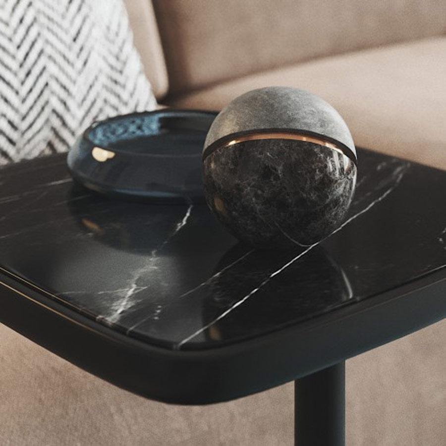 End of Sofa or Side Table for sale at Pamono