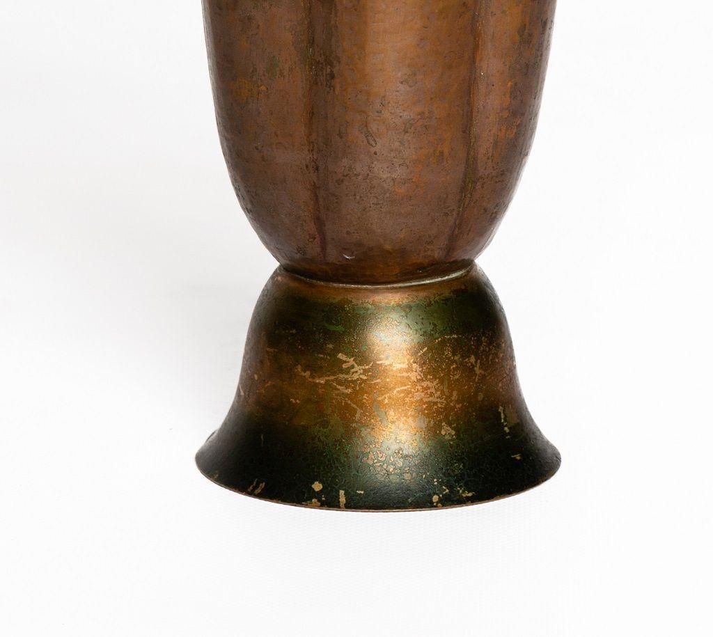 Vintage Hammered Copper Vase by Angelo Molignoni for sale at Pamono
