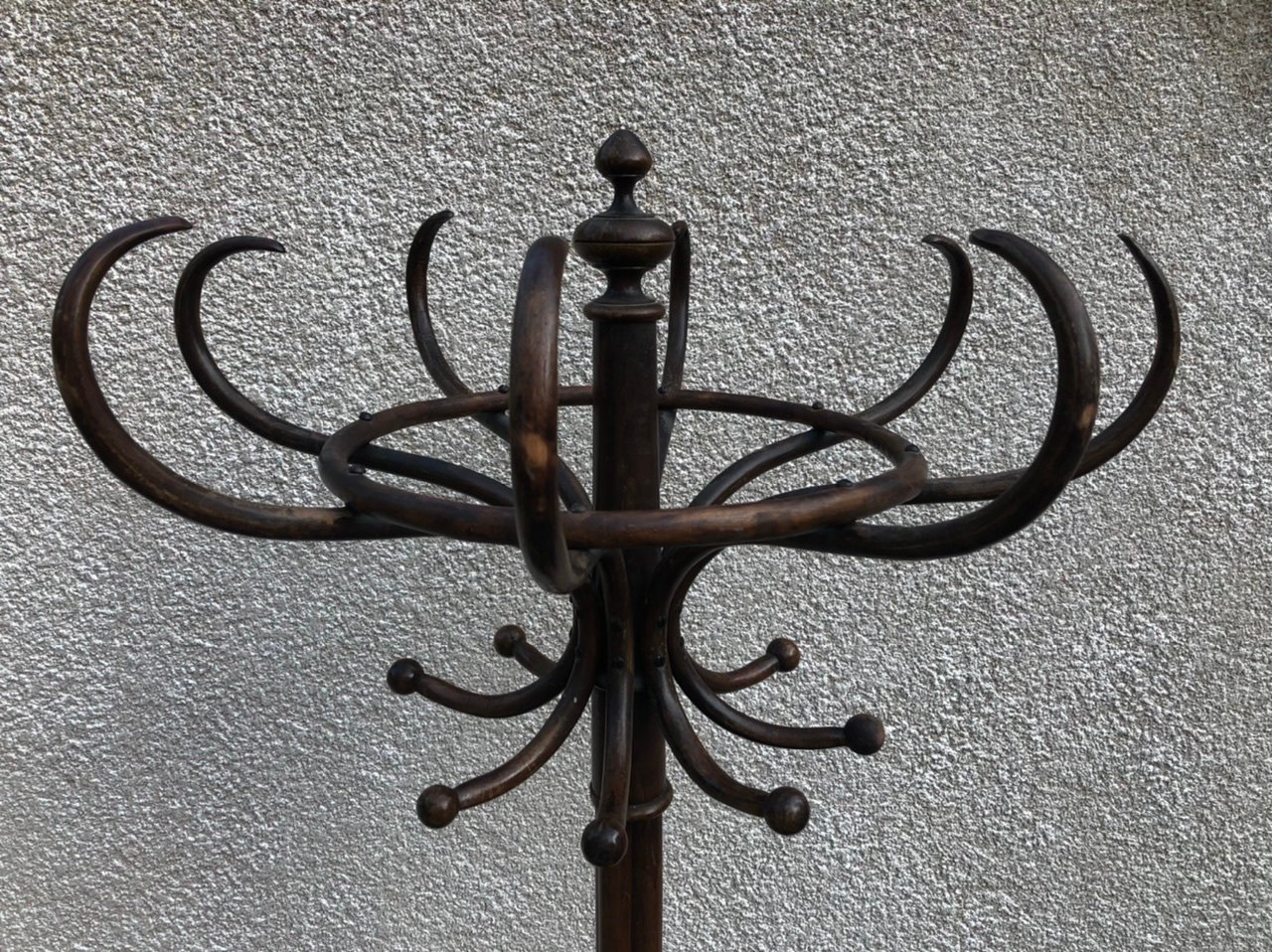 thonet coat rack