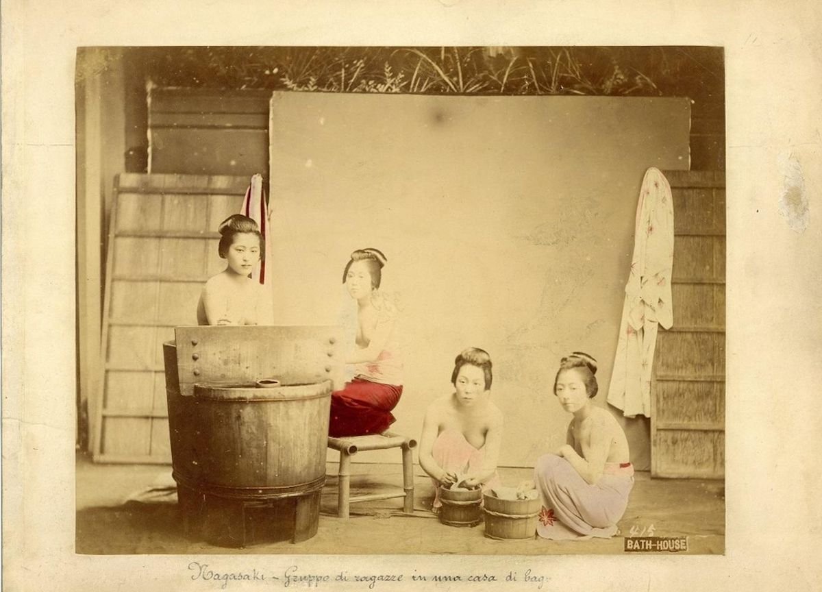 Japanese Bath House Ancient HandColored Albumen Print 1870/1890 1870