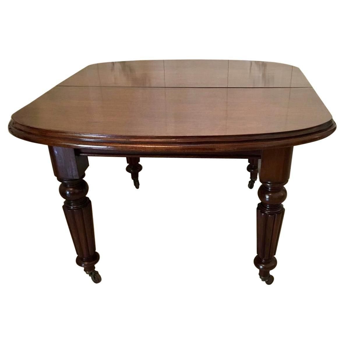 Antique Victorian Mahogany Extending Dining Table For Sale At Pamono