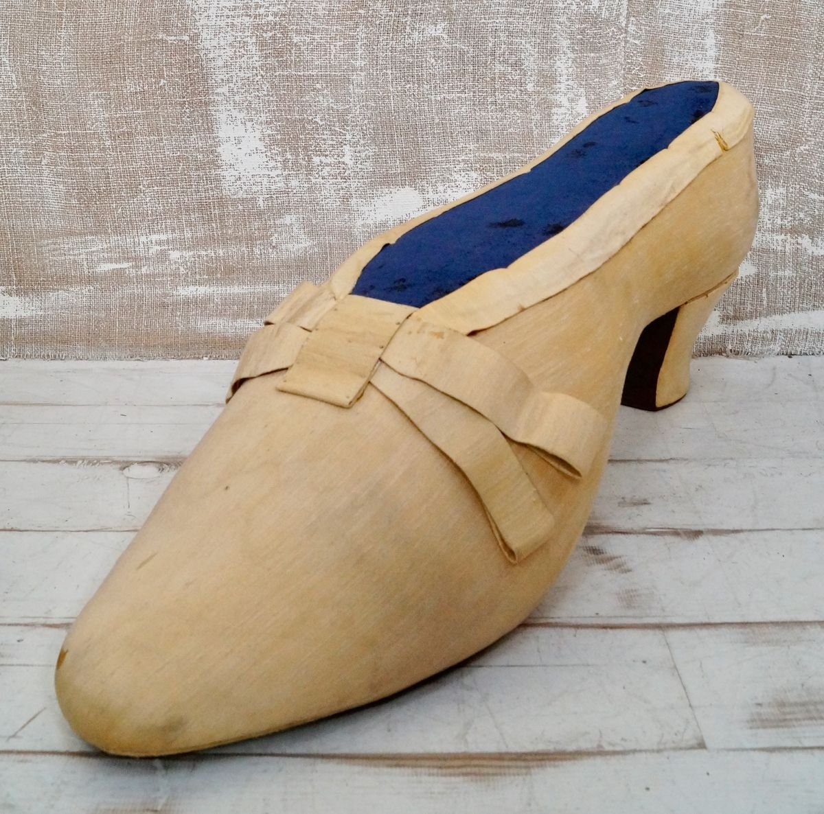 Large Victorian Shoe Maker's Display for sale at Pamono