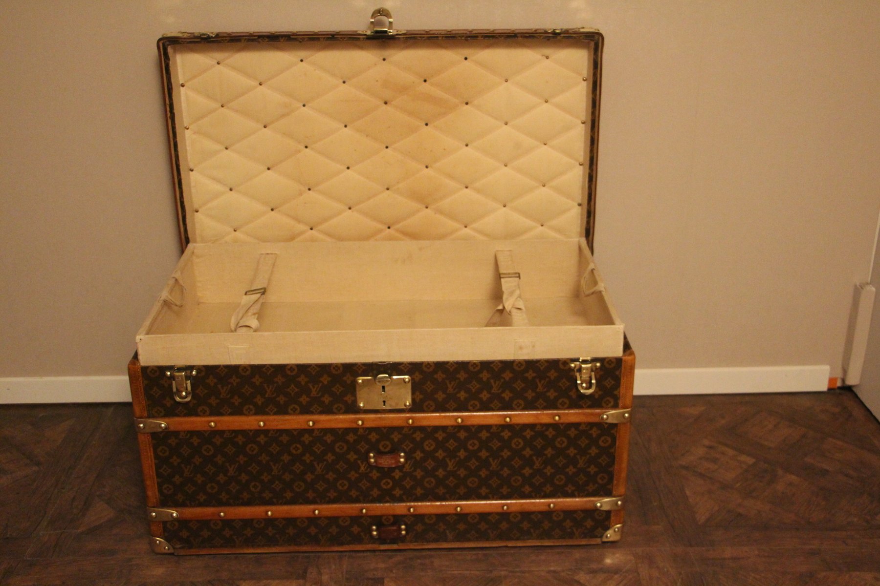 Vintage Steamer Travel Trunk, 1930s for sale at Pamono