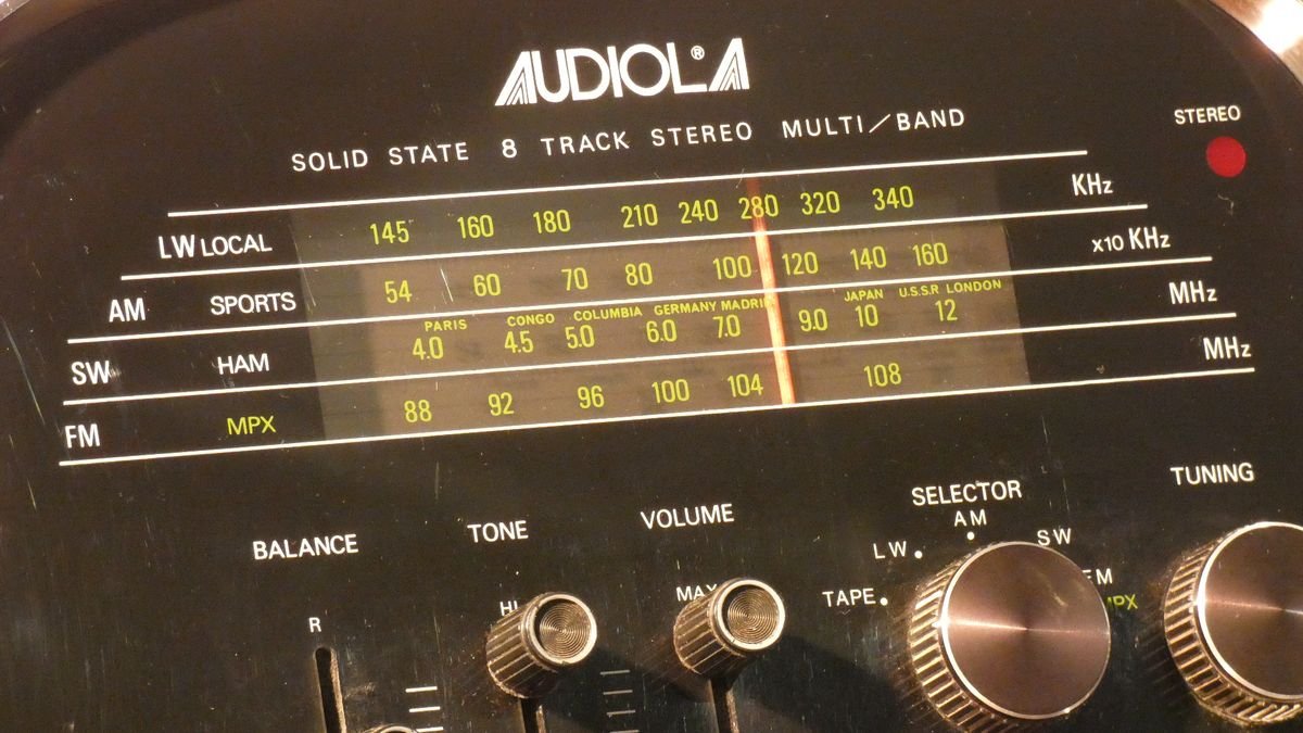 Radio Stéréo Multibande 8 Pistes Modèle TCM 5500 Space Age De Audiola Sakura 1970s 20