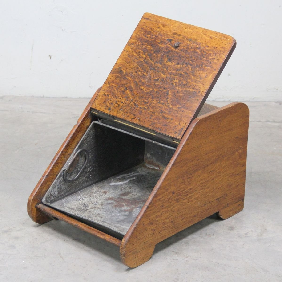 Antique Oak Coal Mine for sale at Pamono