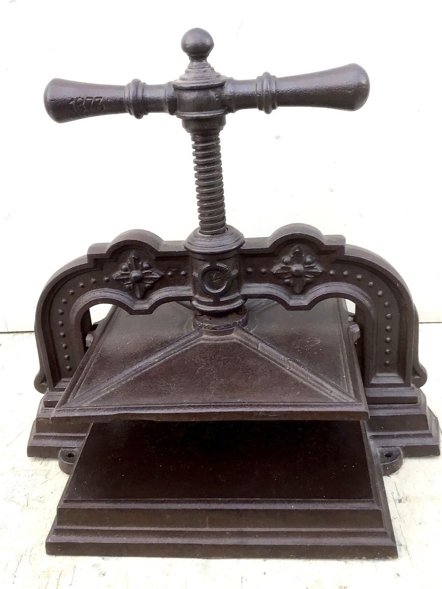 Antique Cast Iron Book Press, 1873 for sale at Pamono