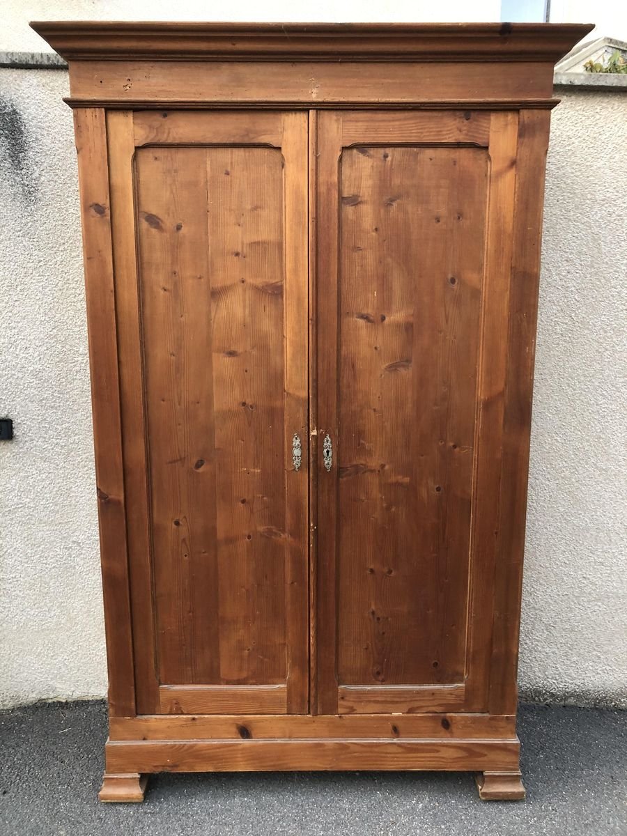 Antique Pine Wardrobe for sale at Pamono