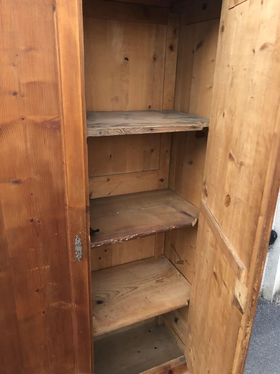 Antique Pine Wardrobe for sale at Pamono