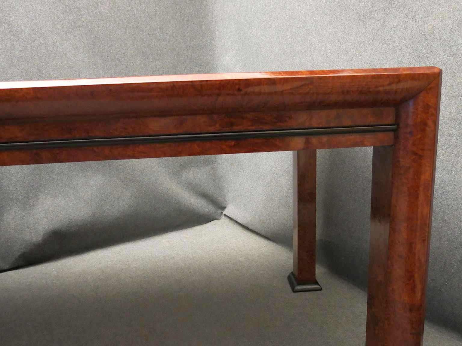 Italian Art Deco Dining Table for sale at Pamono