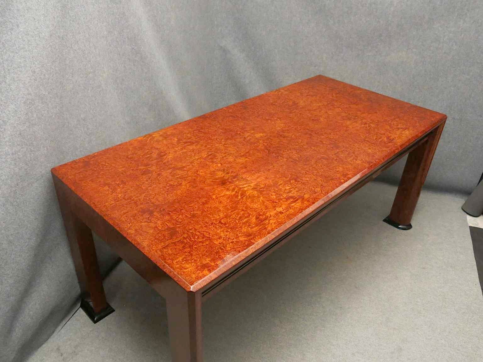 Italian Art Deco Dining Table for sale at Pamono