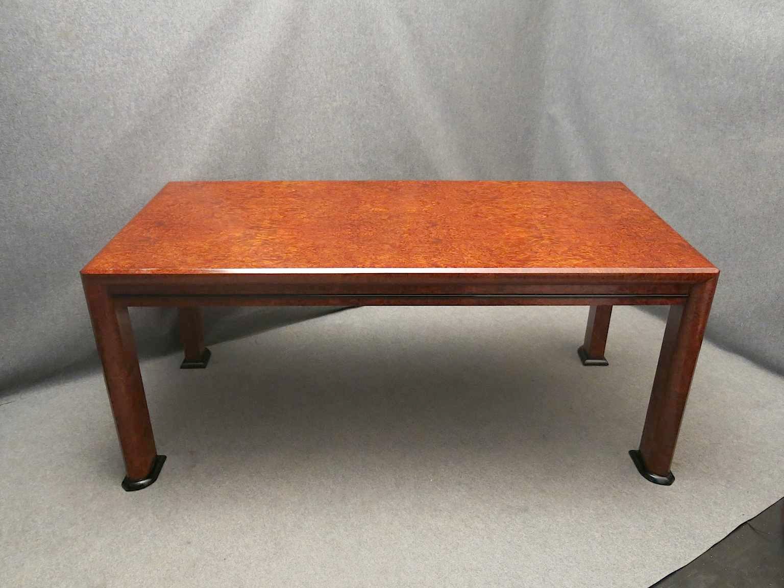 Italian Art Deco Dining Table for sale at Pamono