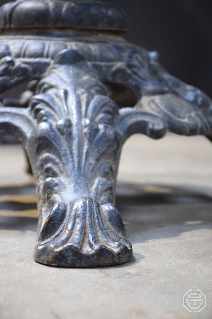 Antique Cast Iron Table Bases, Set of 2 for sale at Pamono