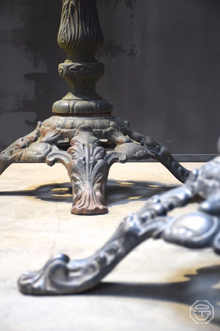 Antique Cast Iron Table Bases, Set of 2 for sale at Pamono