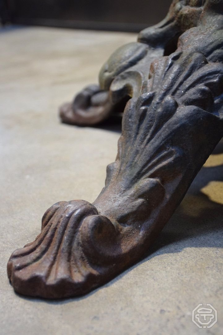 Antique Cast Iron Table Bases, Set of 2 for sale at Pamono