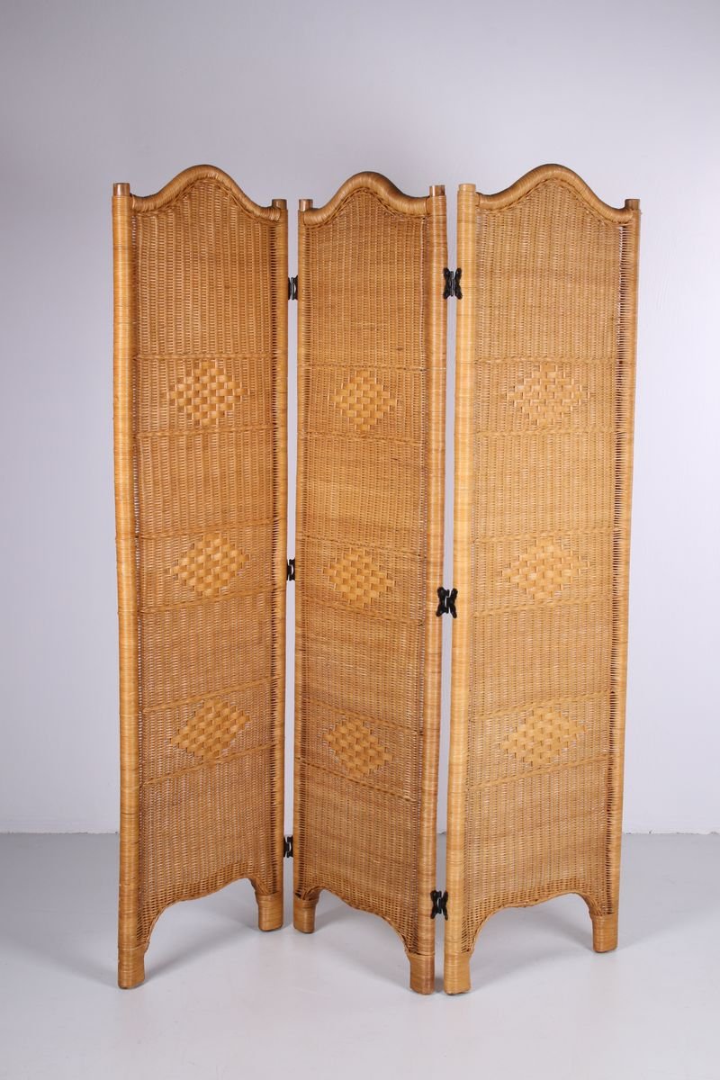 large room dividers on Vintage Rattan Folding Screen Or Room Divider In Bamboo For Sale At Pamono